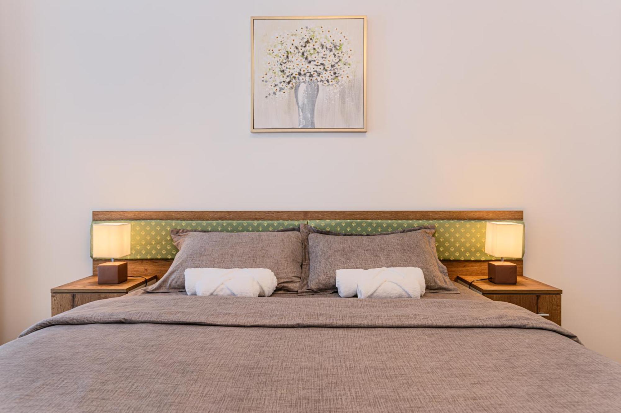 Luxury Landing Apartments Complex Qualis Braşov Esterno foto