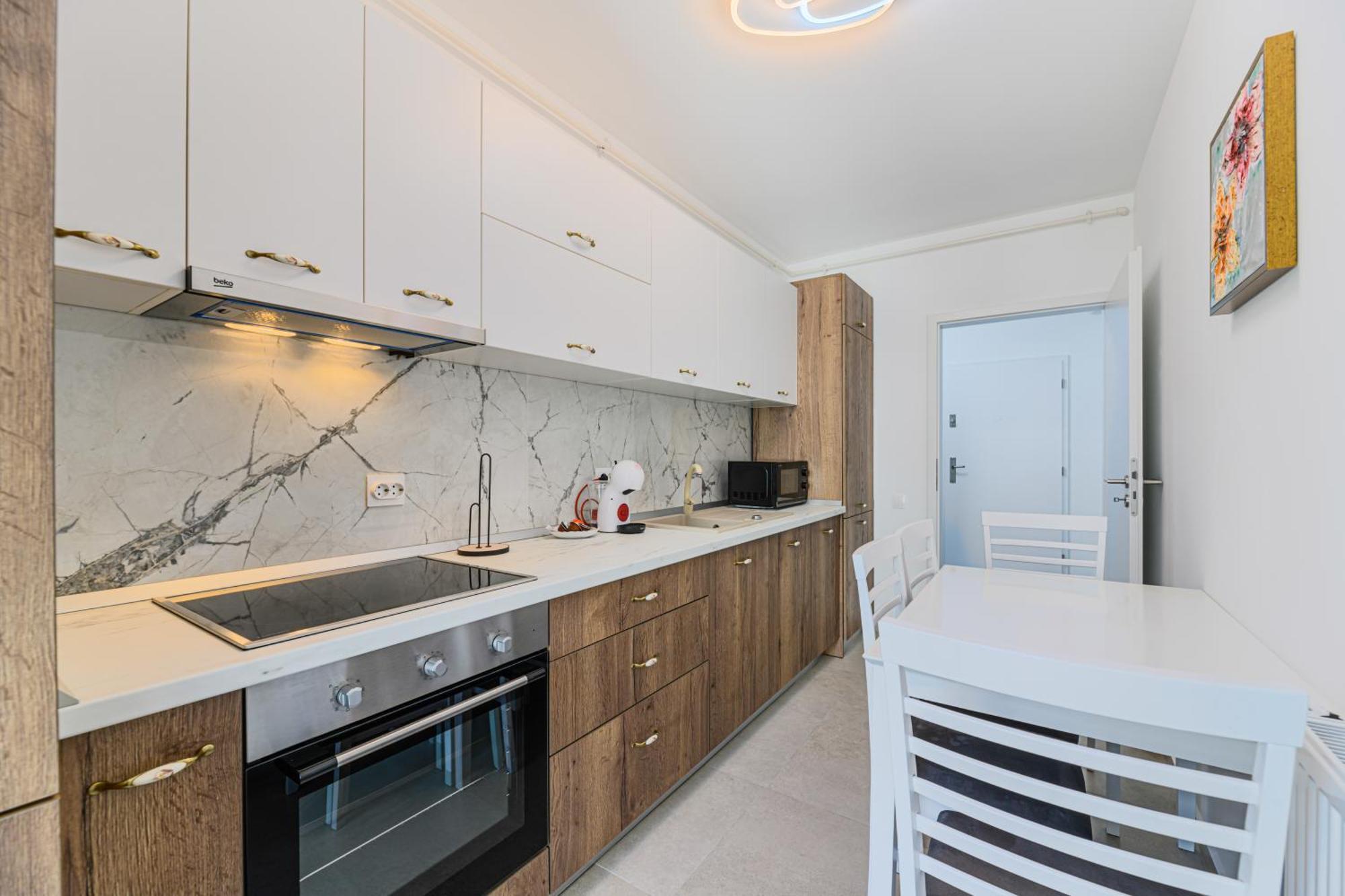 Luxury Landing Apartments Complex Qualis Braşov Esterno foto