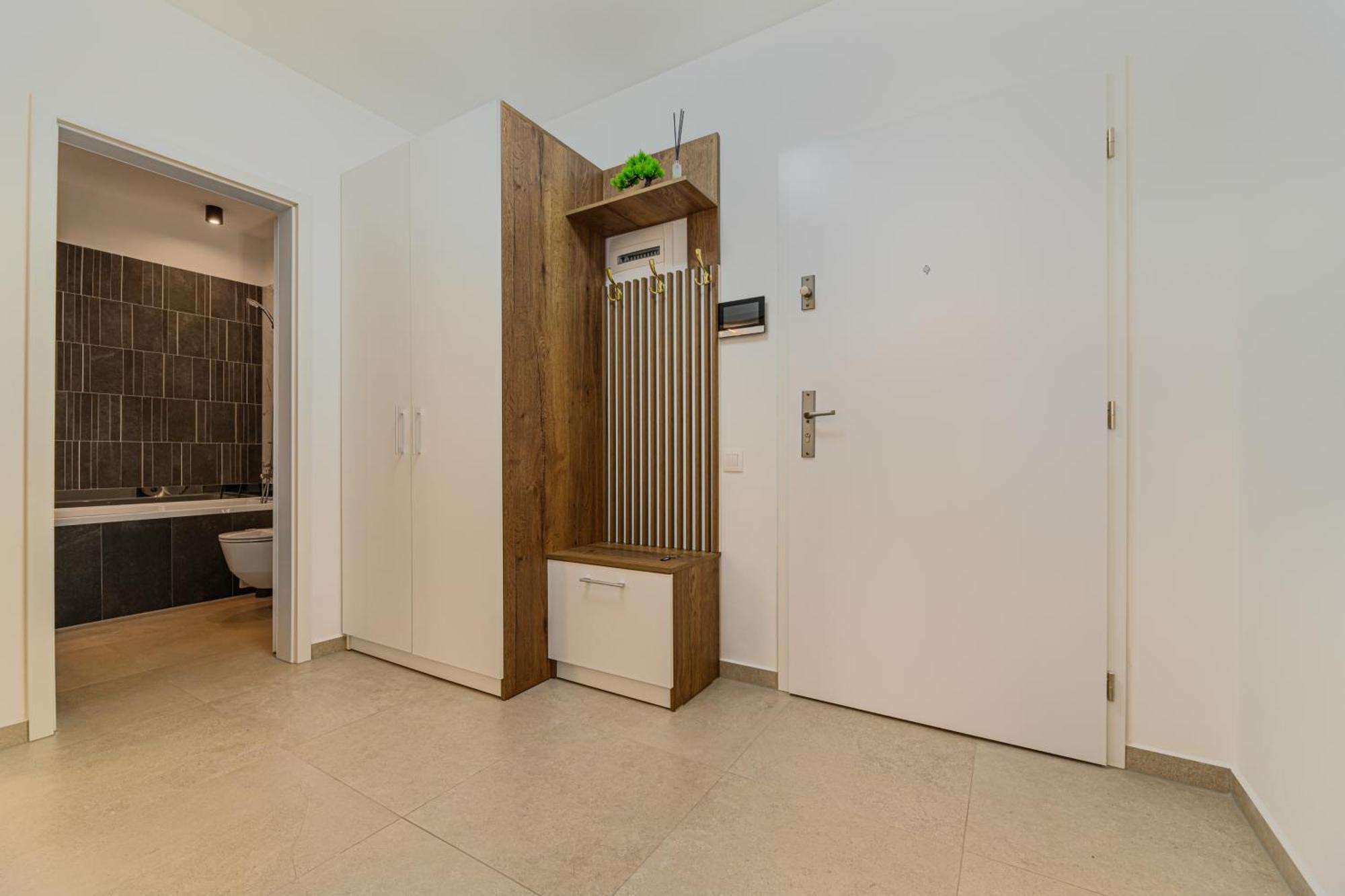 Luxury Landing Apartments Complex Qualis Braşov Esterno foto