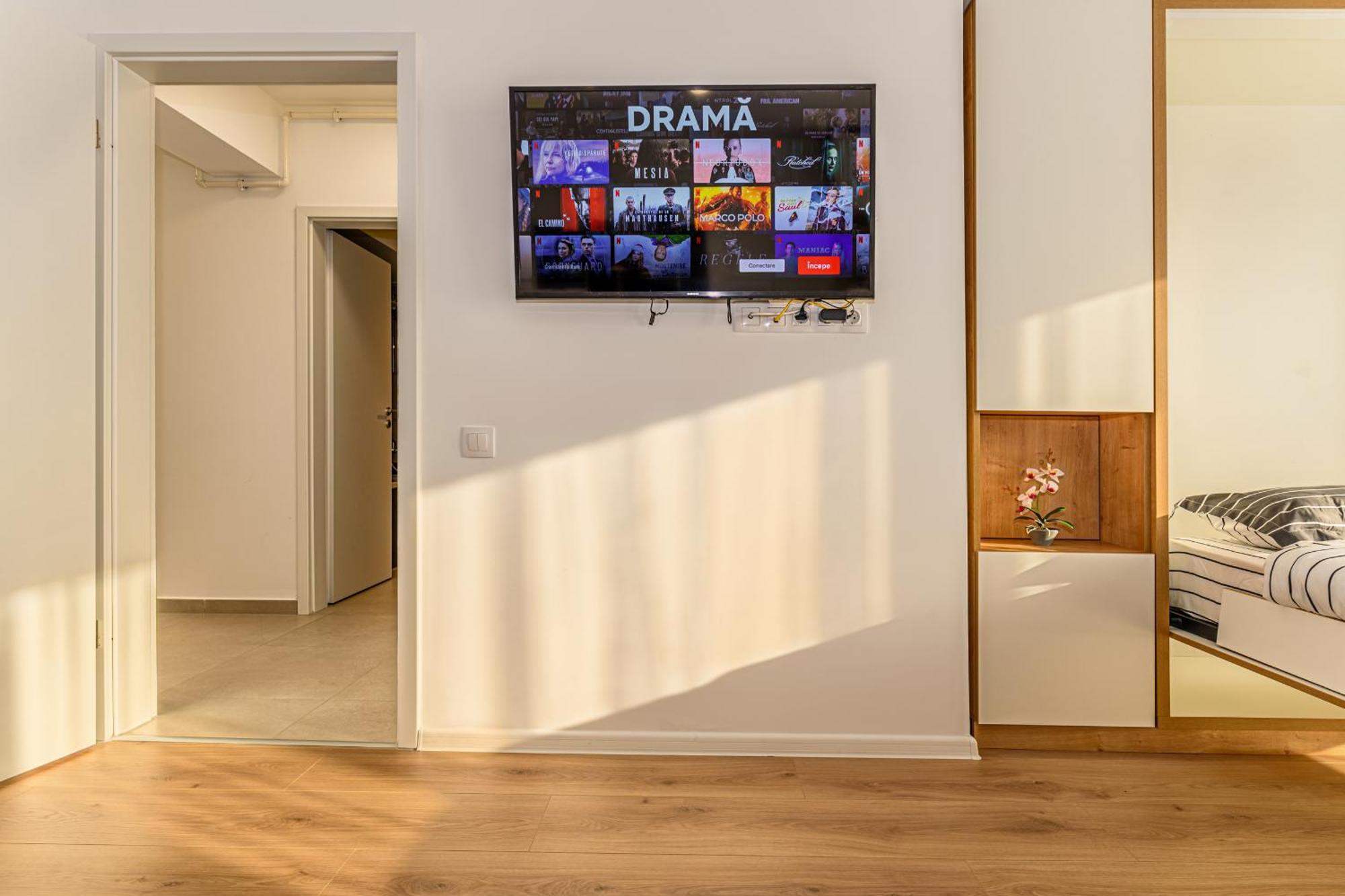 Luxury Landing Apartments Complex Qualis Braşov Esterno foto
