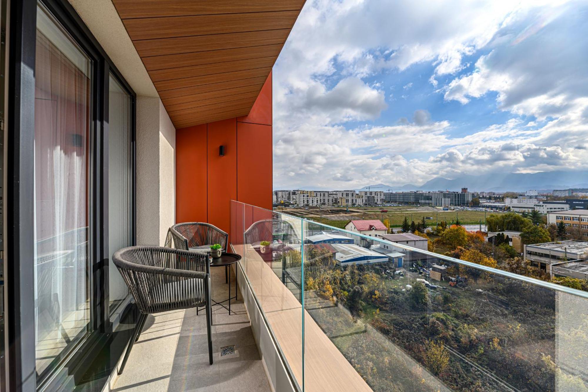 Luxury Landing Apartments Complex Qualis Braşov Esterno foto