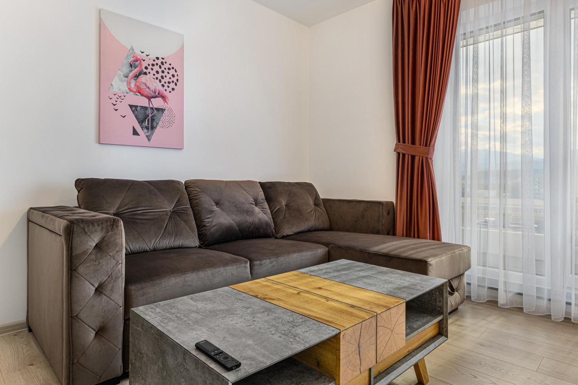 Luxury Landing Apartments Complex Qualis Braşov Esterno foto