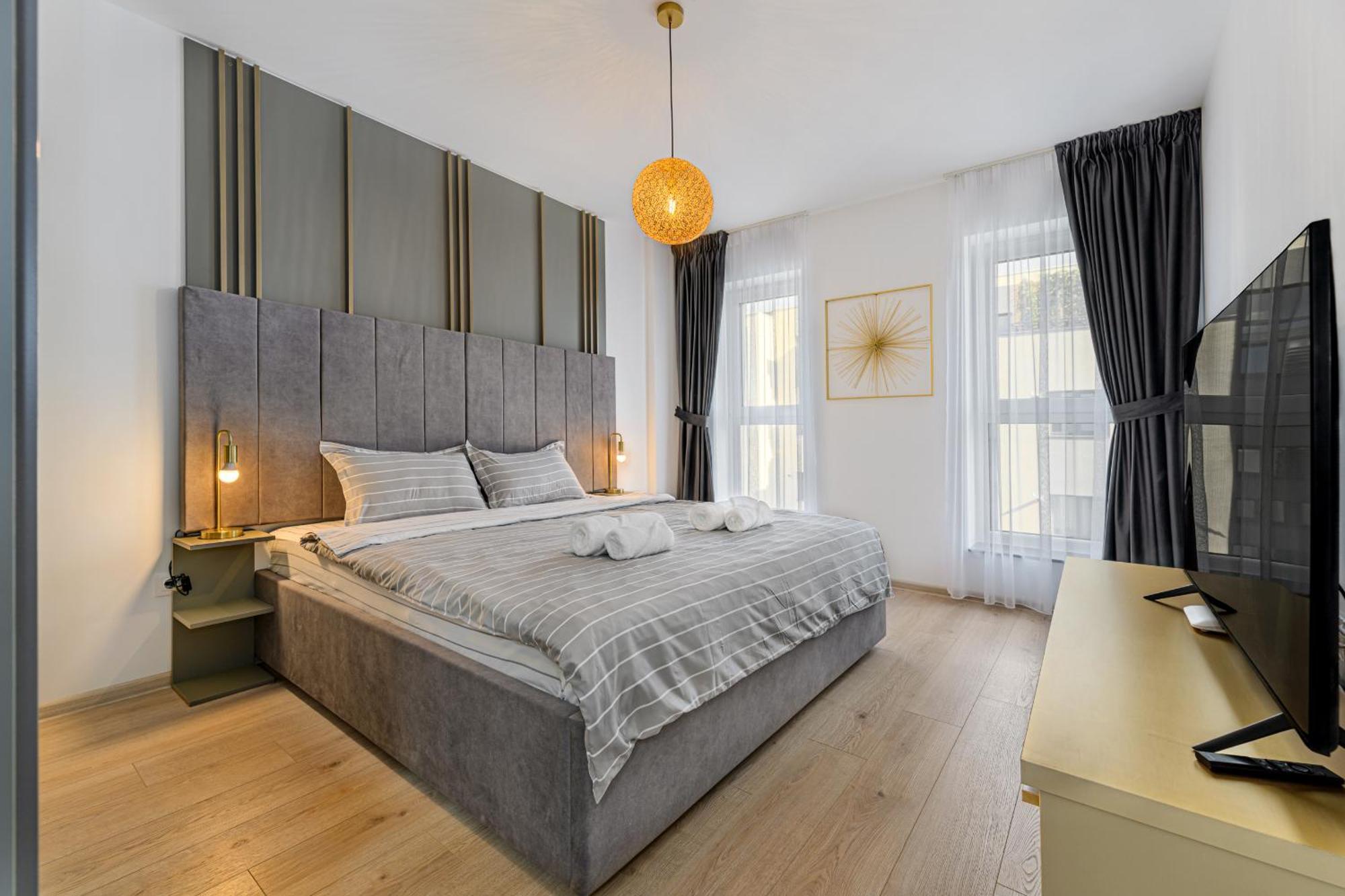Luxury Landing Apartments Complex Qualis Braşov Esterno foto