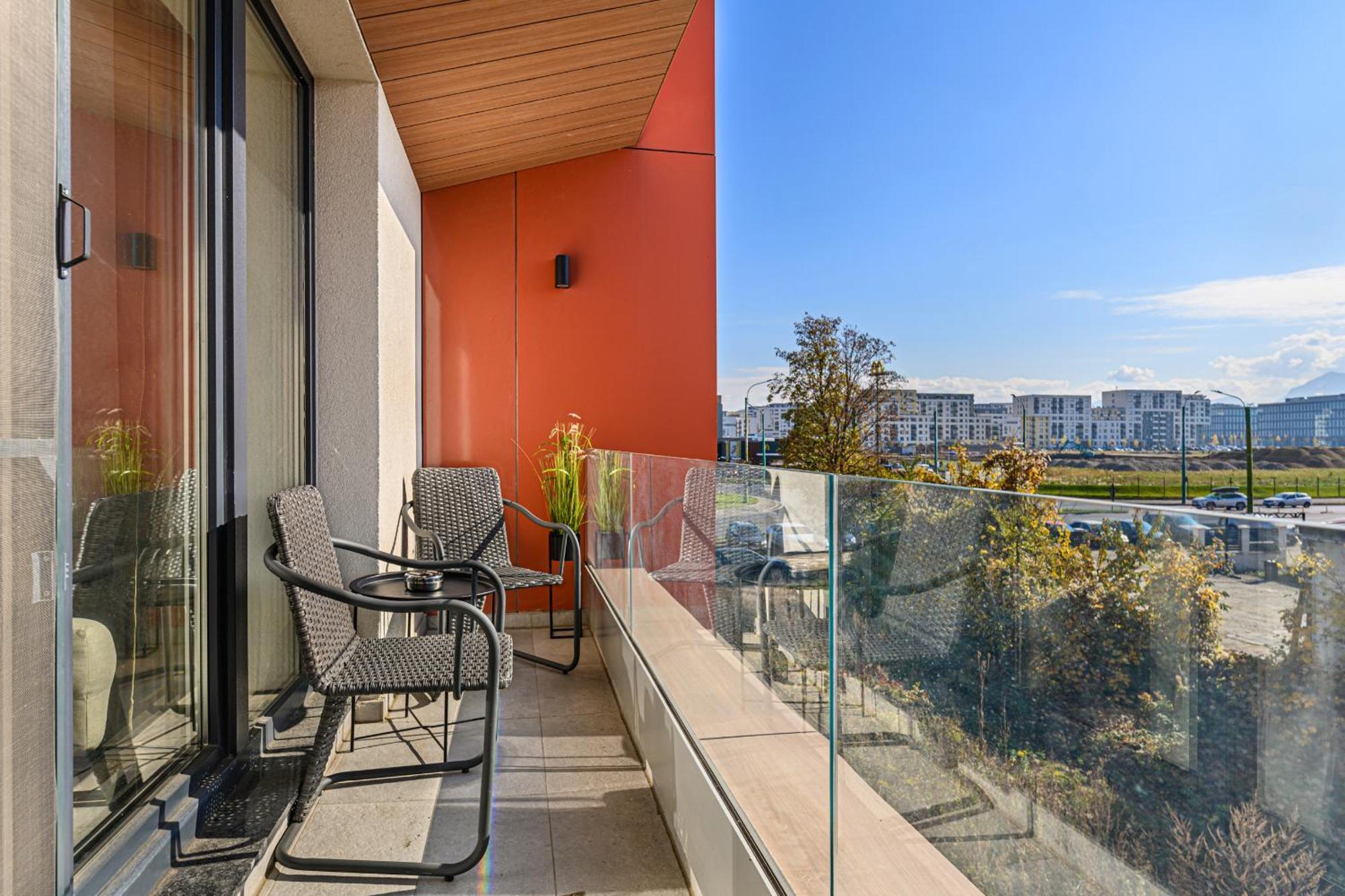 Luxury Landing Apartments Complex Qualis Braşov Esterno foto