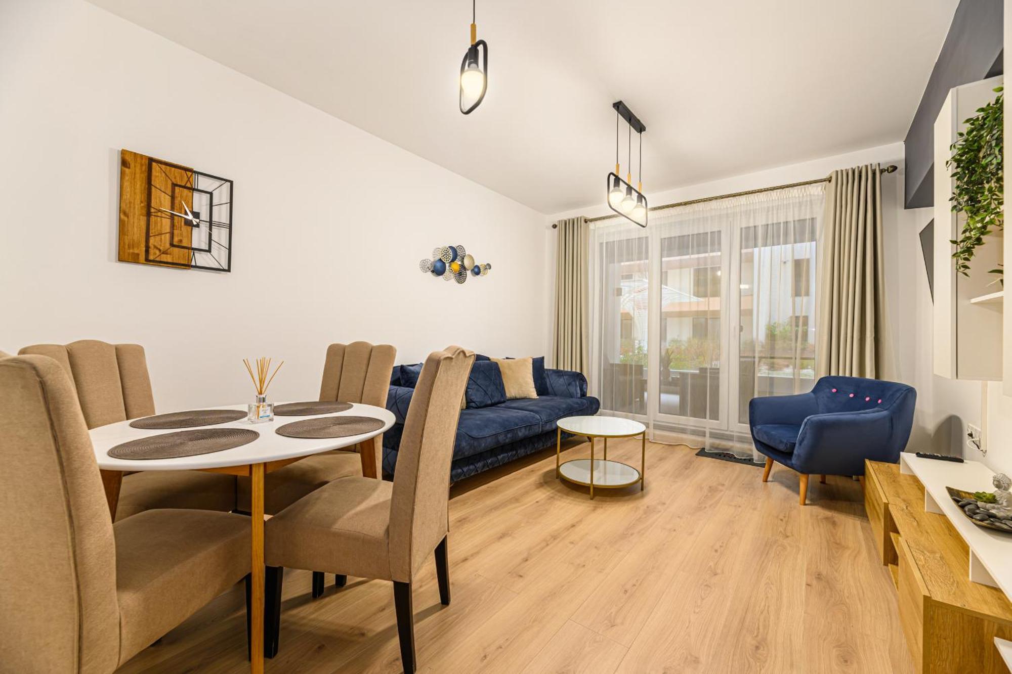 Luxury Landing Apartments Complex Qualis Braşov Esterno foto